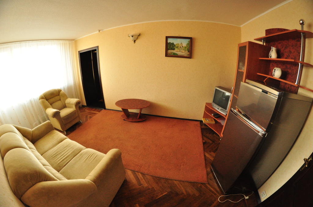 Tourist Hotel Kharkov Phòng bức ảnh