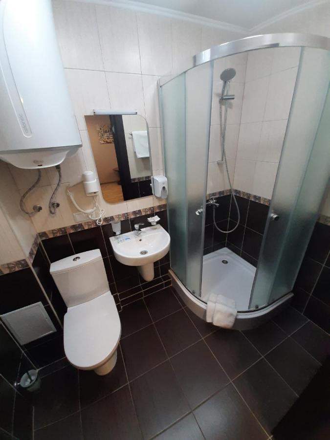 Tourist Hotel Kharkov Ngoại thất bức ảnh