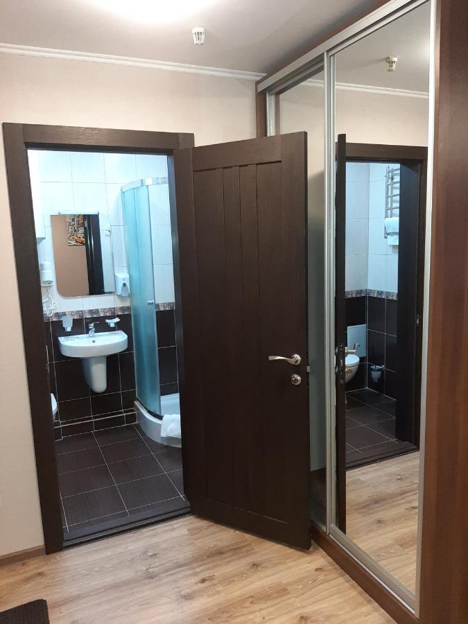 Tourist Hotel Kharkov Ngoại thất bức ảnh